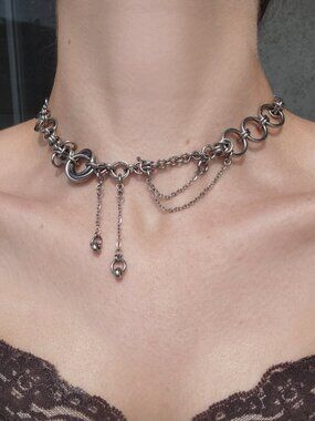 Unique asymmetric silver choker necklace